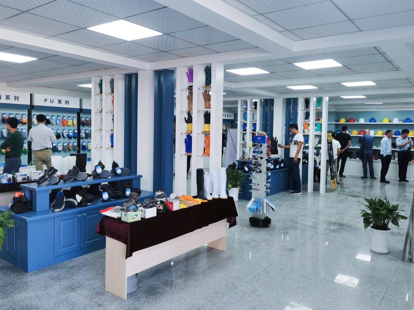 不同行业劳保用品套餐搭配指南：制造业/建筑/食品/化工一站式配齐不踩坑